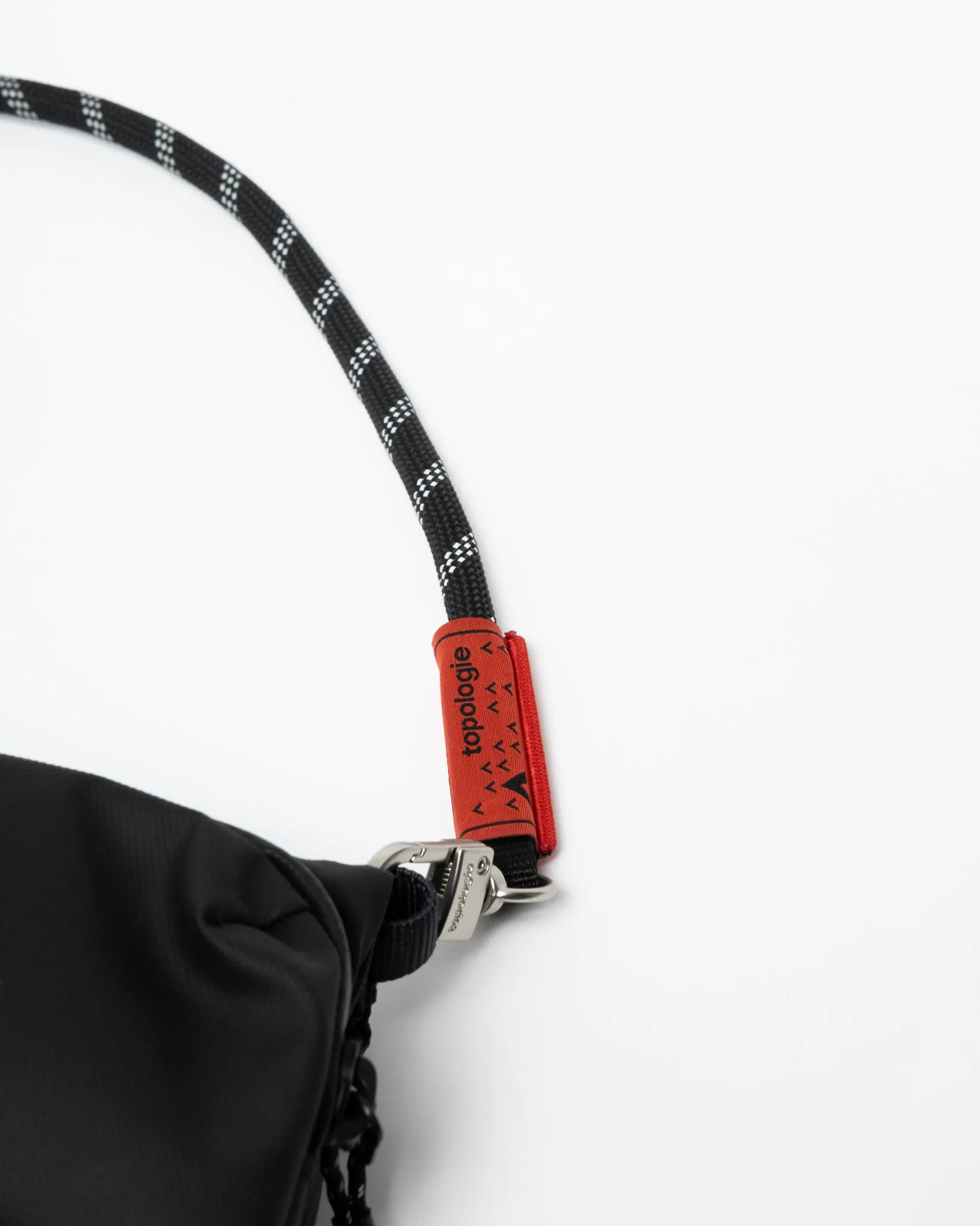 Topologie Wares Bottle Sacoche Black   8mm Rope Strap Black Reflective 8mm